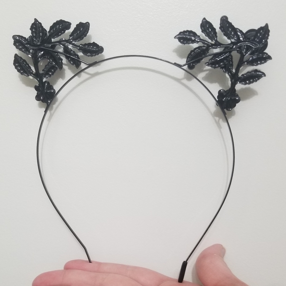 VGUC iridescent black roses head accessory - Picture 2 of 4